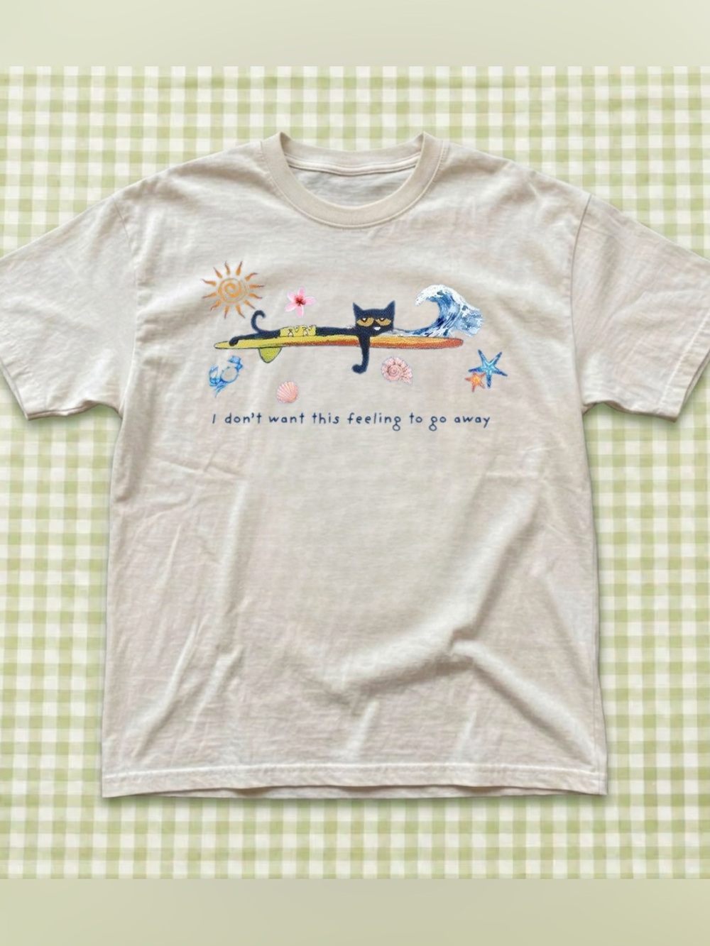 Pete the Cat Graphic Tee Gildan Women’s White, Vintage Surf Cat Shirt